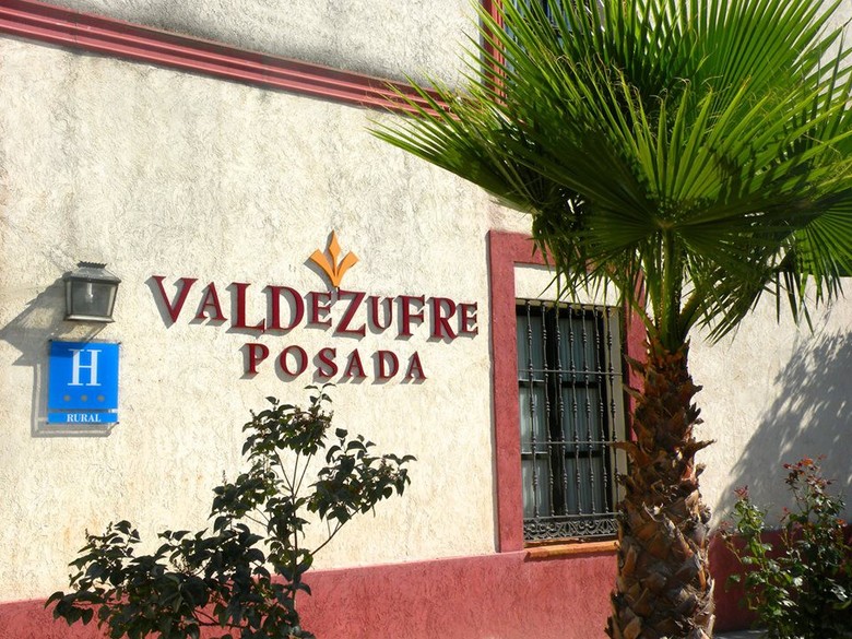 Hotel Posada De Valdezufre