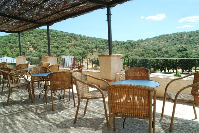 Hotel Posada De Valdezufre