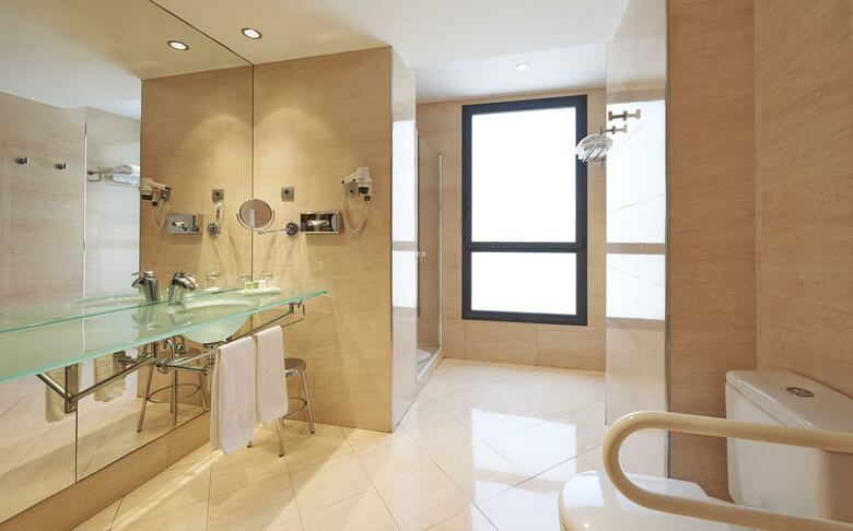 Hotel NH Ciudad De Almeria