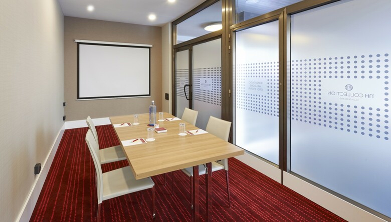 Hotel NH Collection Villa De Bilbao