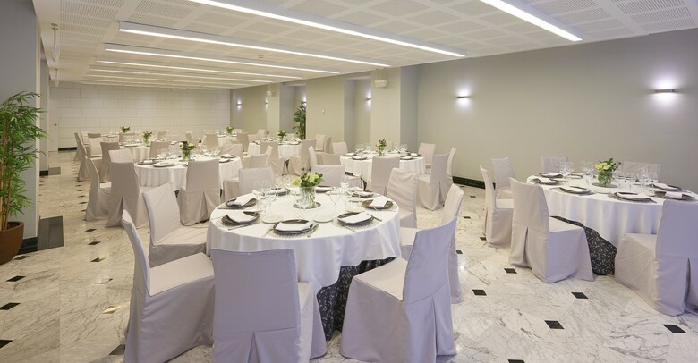 Hotel NH Collection Villa De Bilbao