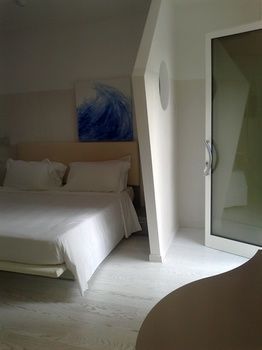 Life Hotel