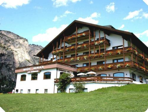 Hotel Alaska