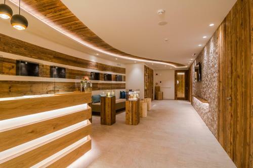 Hotel Alaska