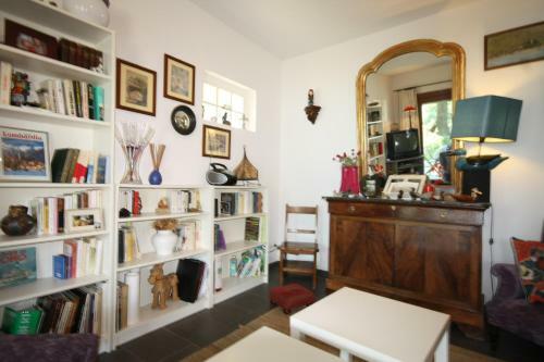 Castel Cottage