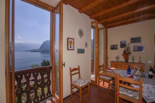 San Siro Apartment Sleeps 8 Pool