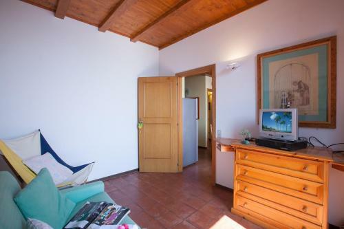 San Siro Apartment Sleeps 8 Pool