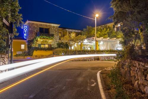 Hotel Lu Pitrali