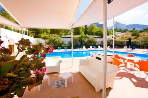 Hotel Pocho