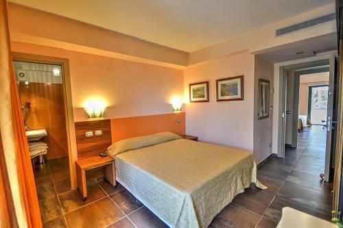 Sant'agata Sui Due Golfi Villa Sleeps 24 Pool Wifi