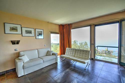 Sant'agata Sui Due Golfi Villa Sleeps 24 Pool Wifi
