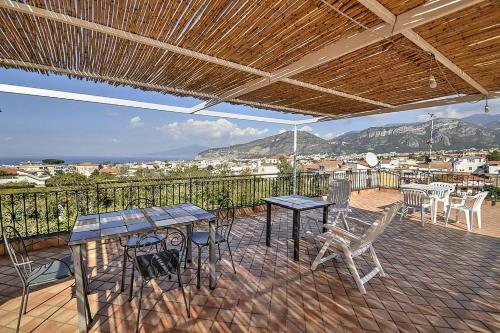 Sant'agnello Villa Sleeps 2 Pool Air Con Wifi