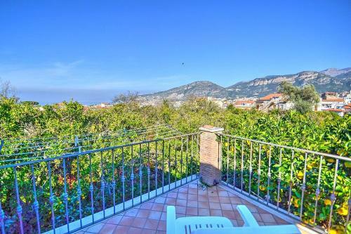 Sant'agnello Villa Sleeps 2 Pool Air Con Wifi