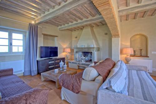 Gambaroncia Villa Sleeps 10 Pool Wifi