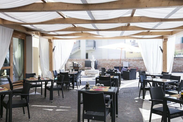 Hotel Albergo Antica Corte Marchesini