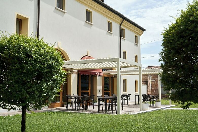 Hotel Albergo Antica Corte Marchesini