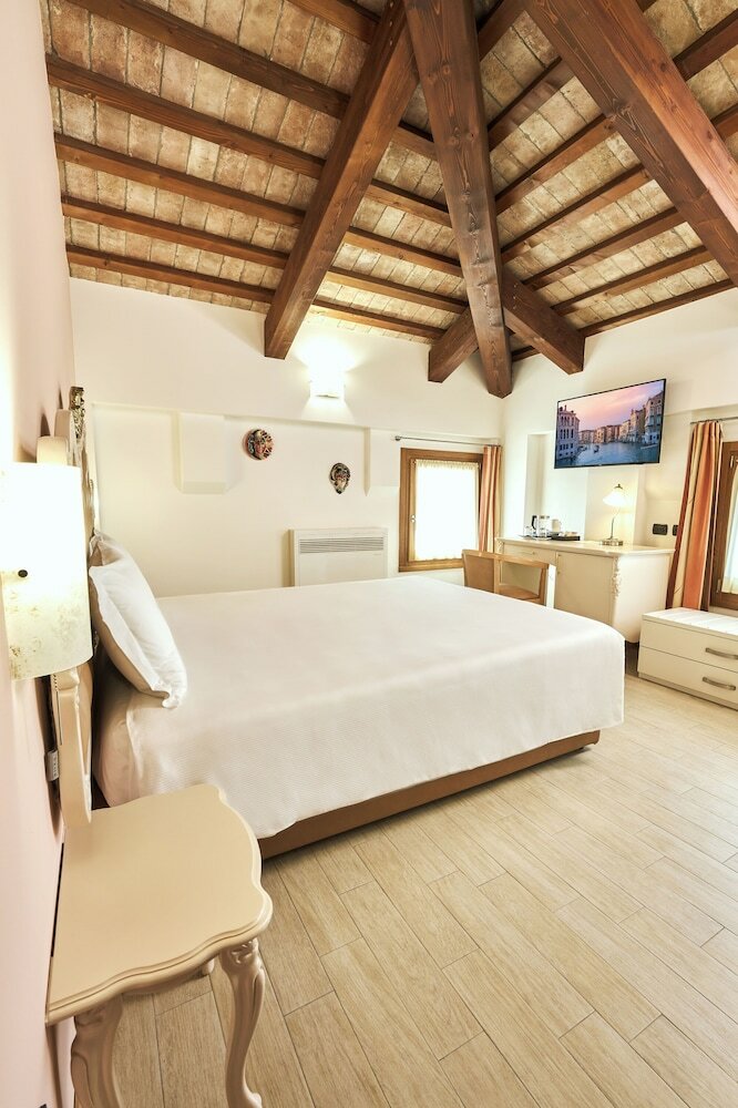 Hotel Albergo Antica Corte Marchesini