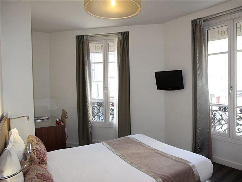 Art Hotel Batignolles