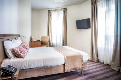 Art Hotel Batignolles