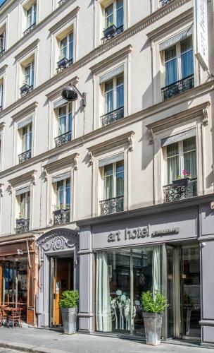 Art Hotel Batignolles