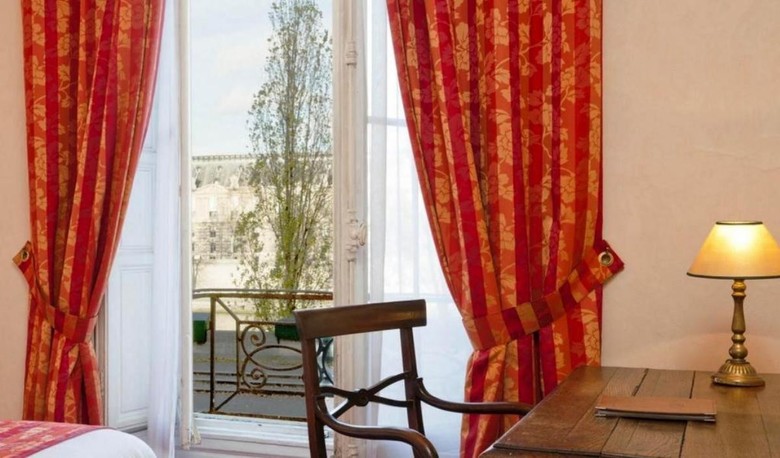 Hotel Du Quai Voltaire