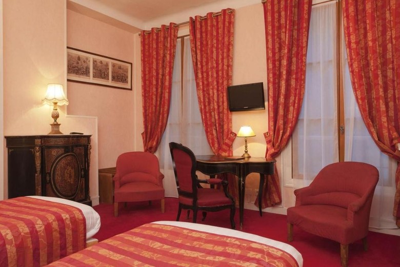 Hotel Du Quai Voltaire