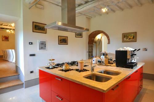 San Gimignano Villa Sleeps 14 Pool Wifi
