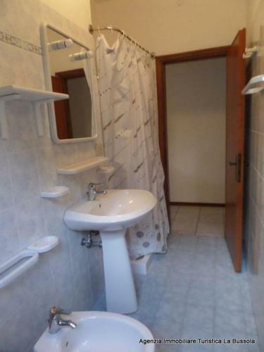 Apartment In Rosolina Mare 33107