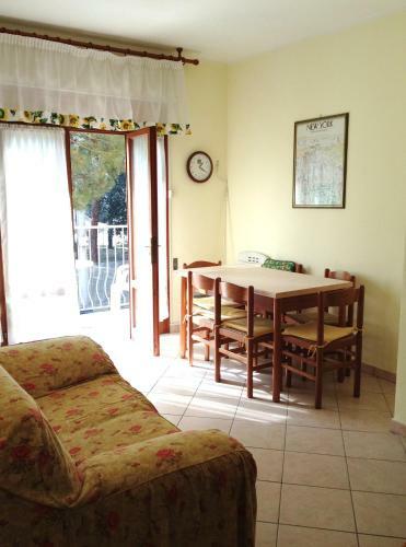 Apartment In Rosolina Mare 25041