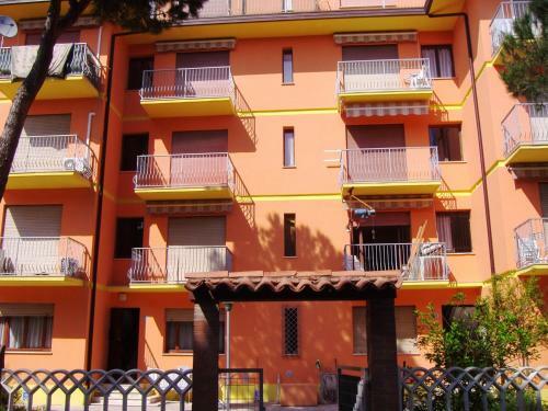 Apartment In Rosolina Mare 25041