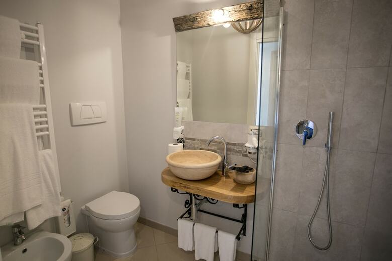 Love & Fama Hotel
