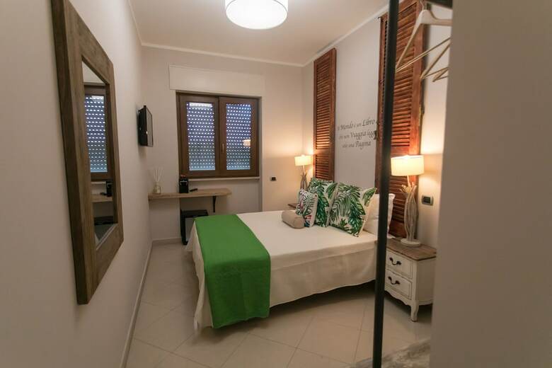 Love & Fama Hotel