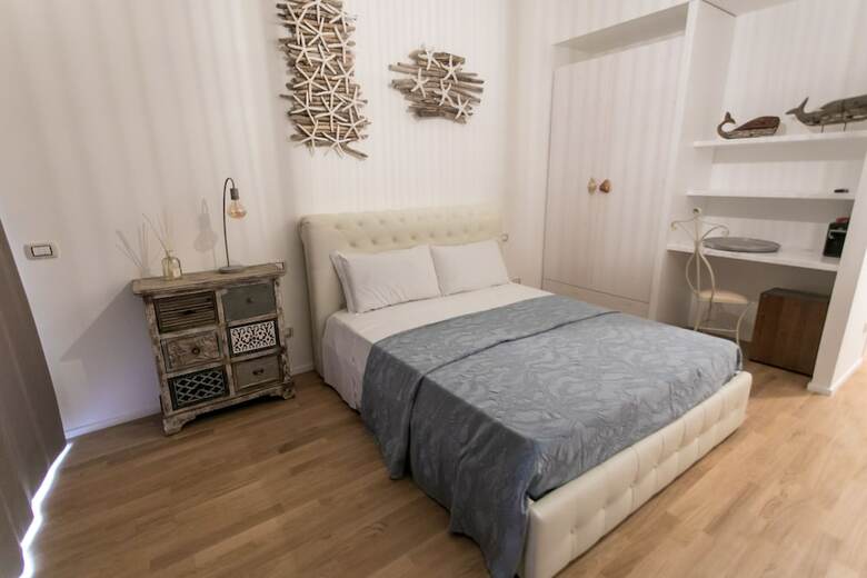 Love & Fama Hotel
