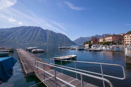 Sala Comacina Apartment Sleeps 3