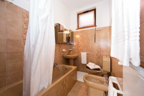 Colonno Apartment Sleeps 4