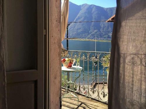 Colonno Villa Sleeps 8