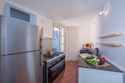 Colonno Villa Sleeps 8