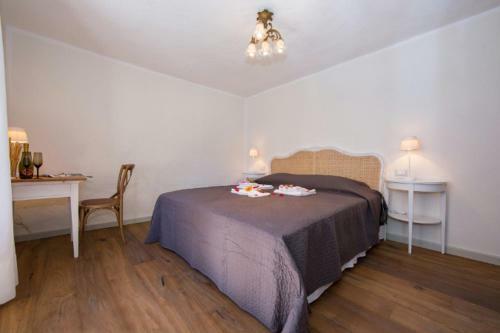 Colonno Villa Sleeps 8