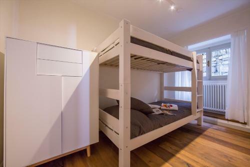 Colonno Villa Sleeps 8