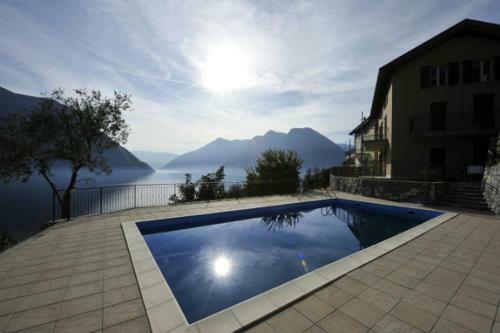 Colonno Apartment Sleeps 6 Pool
