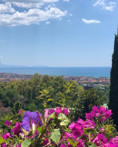 Villa Mareluna - Sea View And Garden