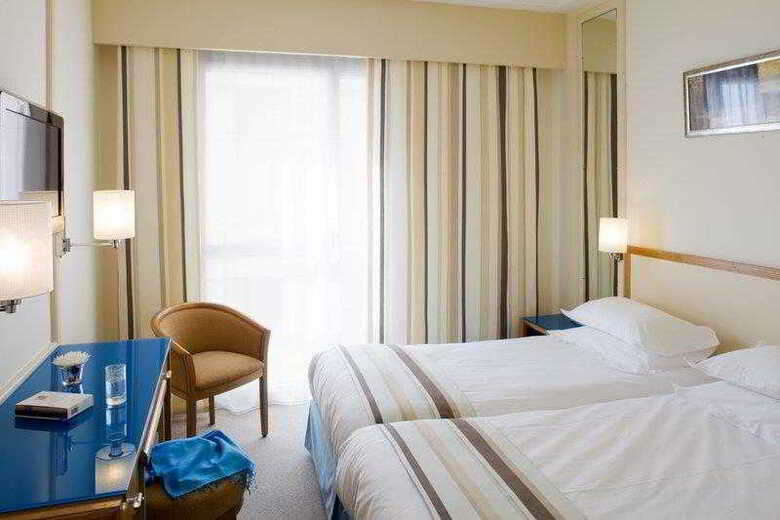 Hotel Best Western Les Roches Noires