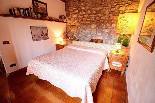 San Donato Villa Sleeps 4 Pool Wifi