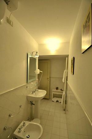 San Donato In Collina Villa Sleeps 20 Pool Wifi