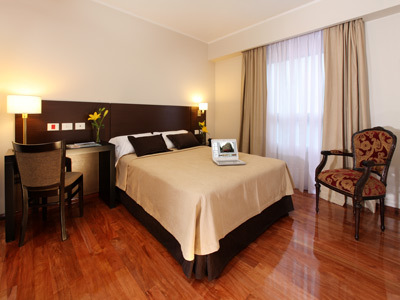 Europlaza Hotel & Suites