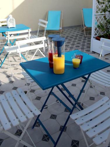 Hostal Taccone Home