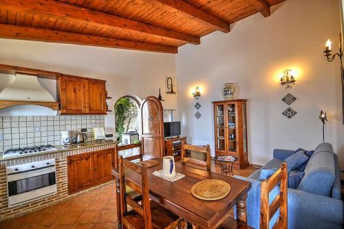 Positano Villa Sleeps 12 Pool Air Con Wifi