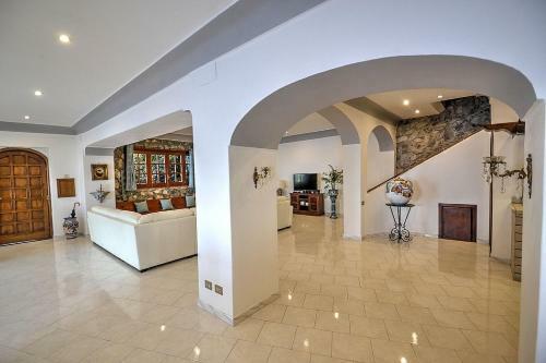 Positano Villa Sleeps 12 Pool Air Con Wifi