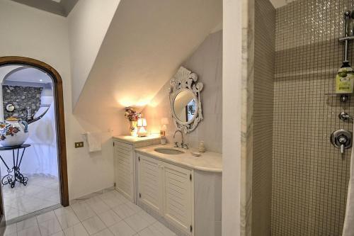 Positano Villa Sleeps 12 Pool Air Con Wifi