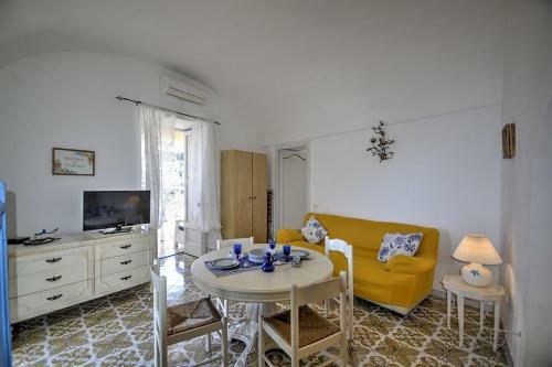 Positano Villa Sleeps 5 Air Con Wifi